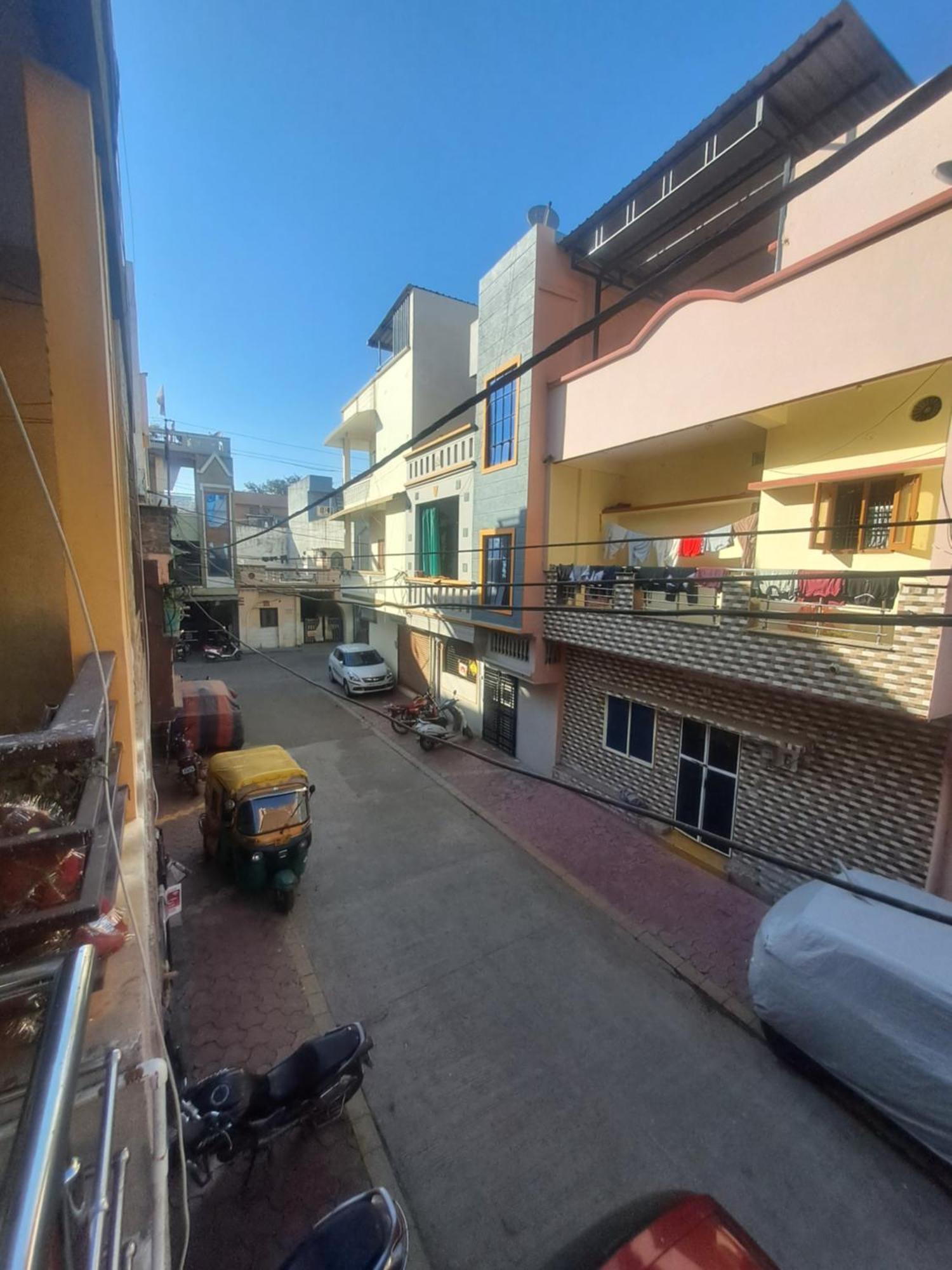 אינדורה Narmada Guest House מראה חיצוני תמונה